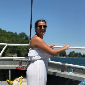 Meet your Posher, Abigail